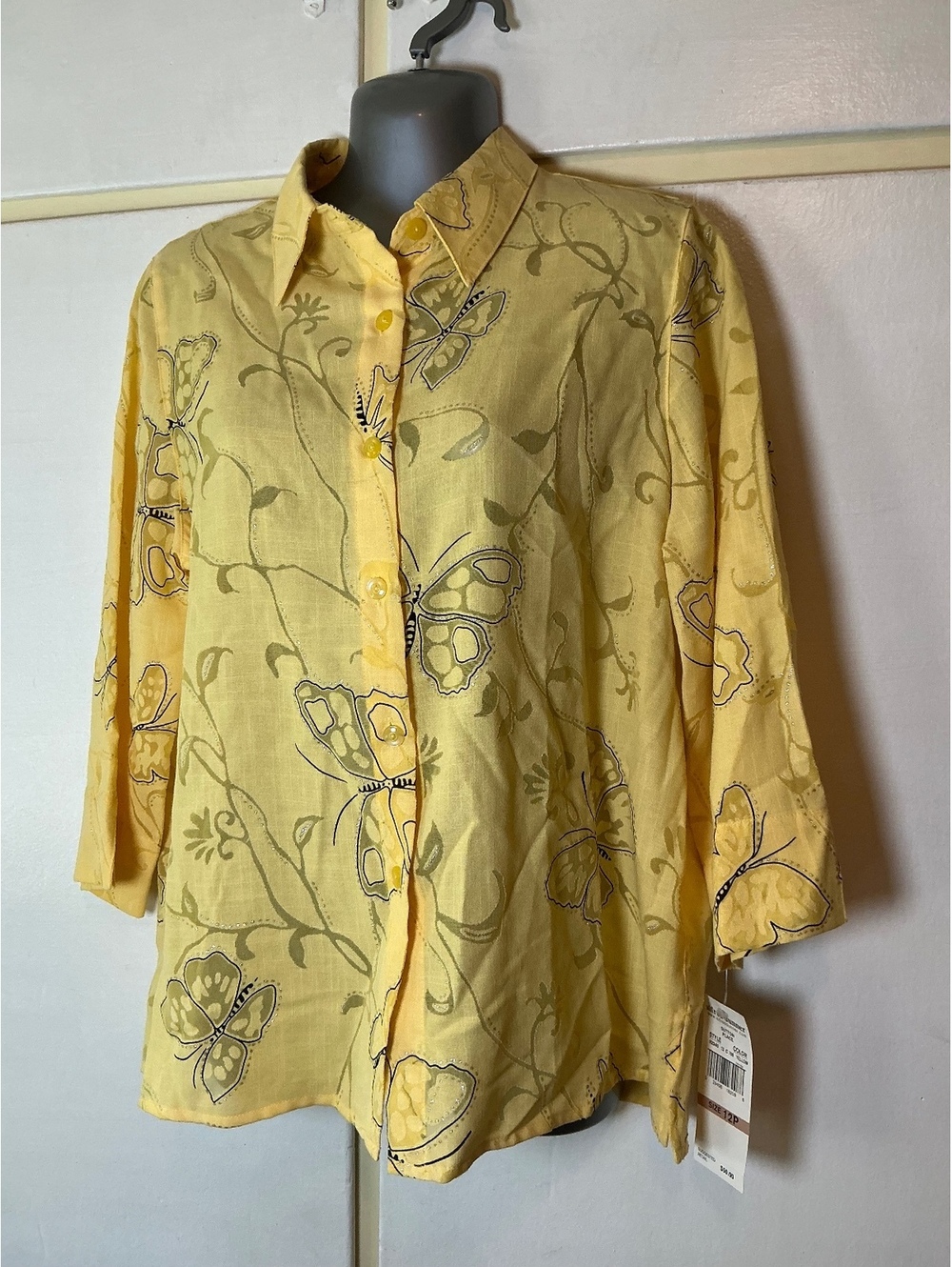 Alfred Dunner Blouse Women's Size 12 P Yellow Butterfly Collared Short Sleeve